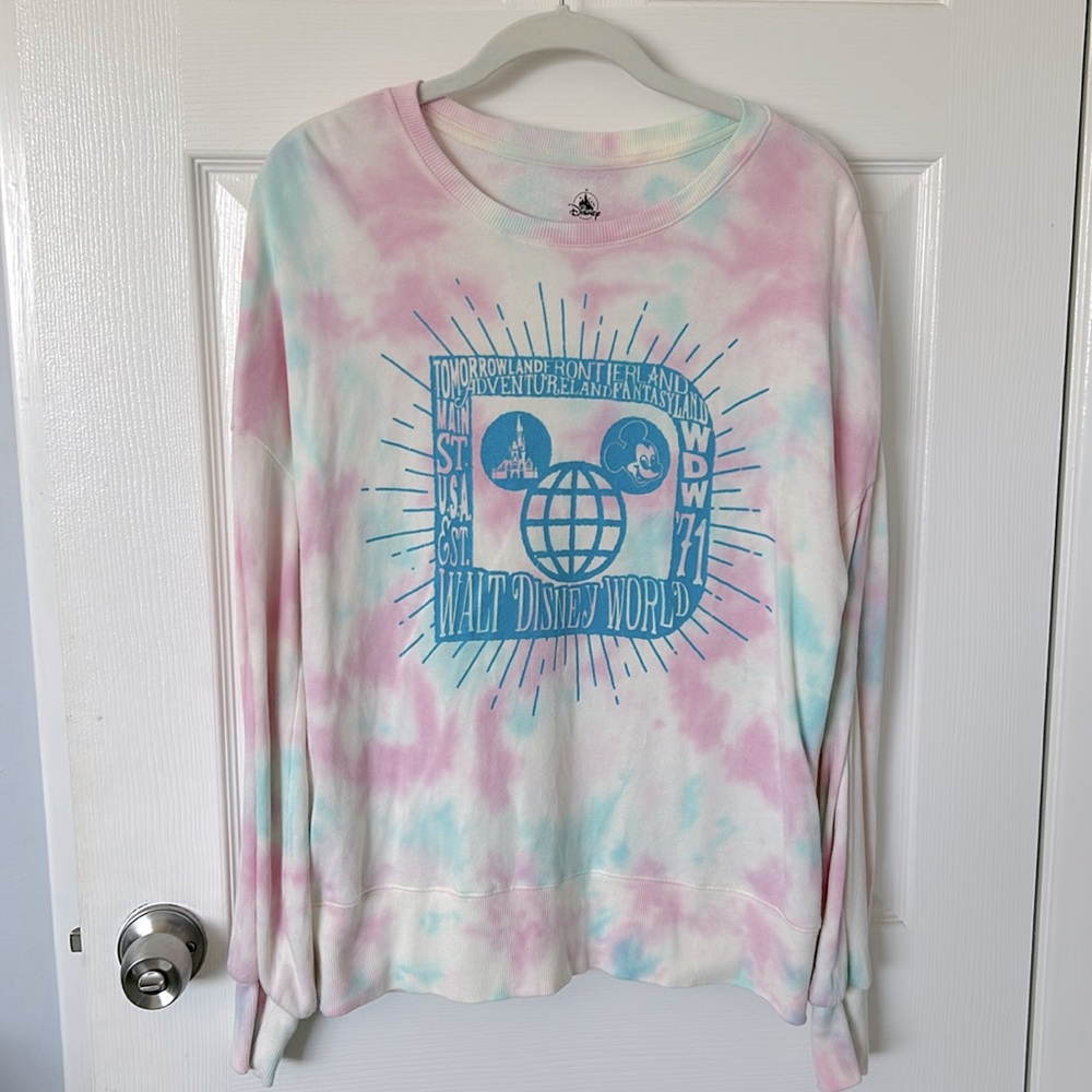 Walt Disney World tie die sweatshirt size Medium EUC
